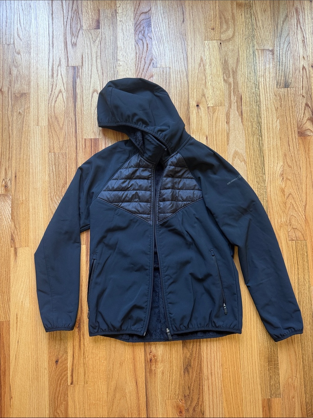 Merrell small Black Hooded Insulated Jacket